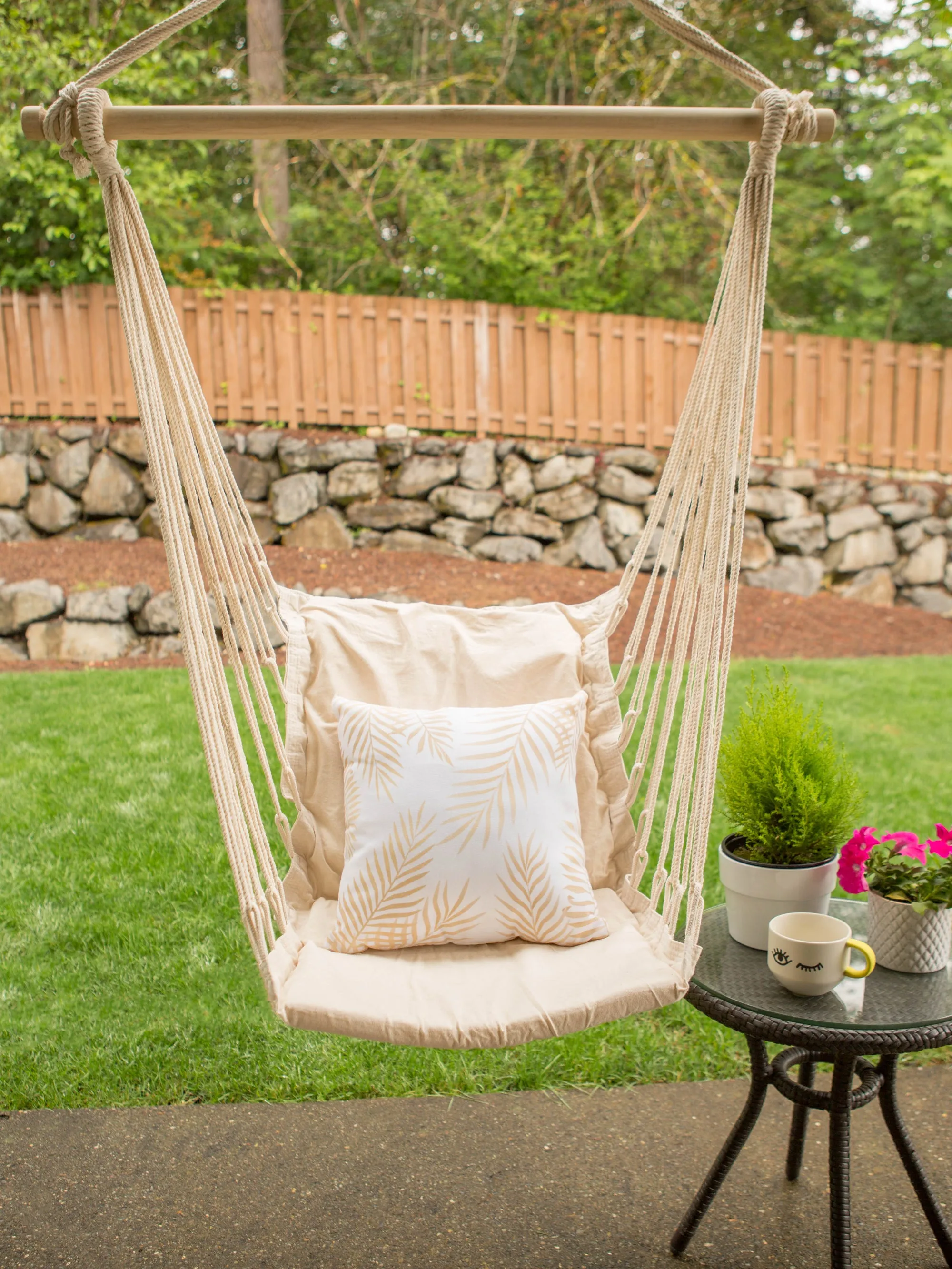 COTTON PADDED SWING CHAIR