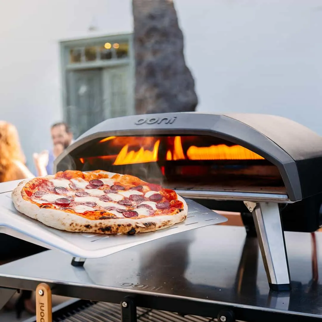Ooni Koda 16 Gas Powered Pizza Oven UU-P19E00