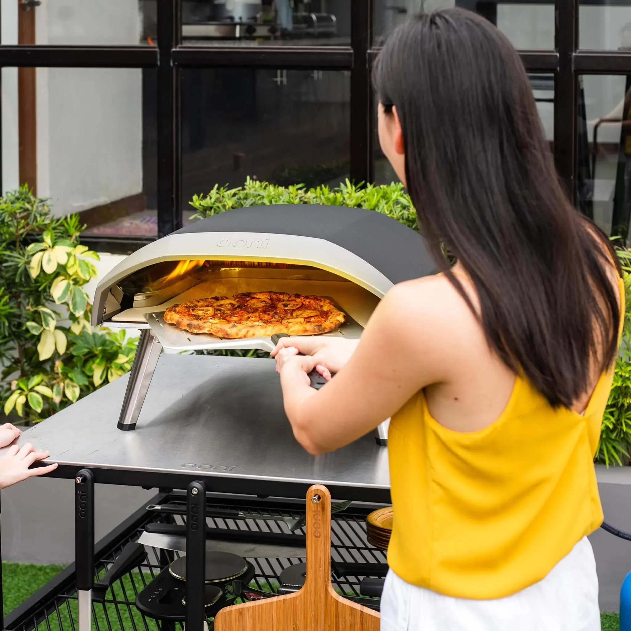 Ooni Koda 16 Gas Powered Pizza Oven UU-P19E00